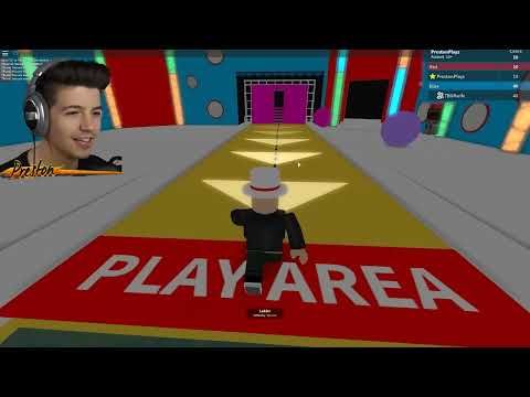 I Cheated Boy Vs Girl Roblox Hole In The Wall Ytread - roblox hole in the wall cheat