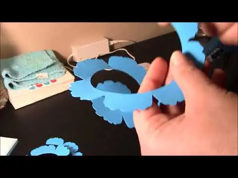 Rolled Paper Flower Tutorial using your Cricut easy craft