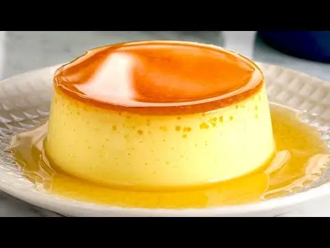 Professional Baker Teaches You How To Make CR�ME CARAMEL!