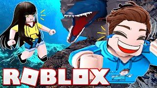 This Giant Old Shark Ate Our Titanic In Shark Bite Ytread - roblox sharkbite mosasaurus vs titanic