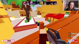 I Hired Gamer Girl To Play Arsenal Roblox Ytread - how to crouch in roblox arsenal