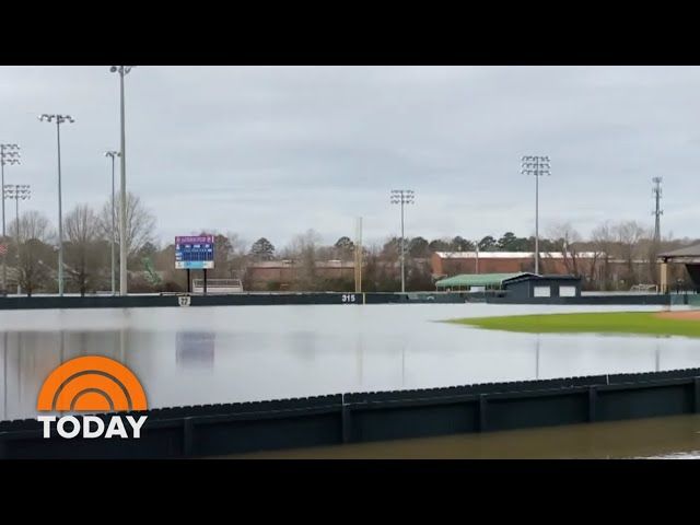 Flooding In Mississippi Forces Residents To Flee Their Homes | TODAY