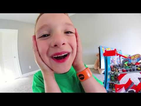 father son get biggest car track ever hot wheel city