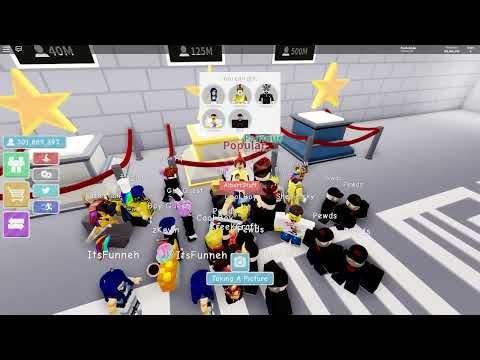 Wasting My Money On Roblox Fame Simulator Ytread - roblox crew followers